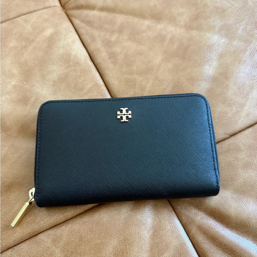 Tory Burch Black and Gold Wallet